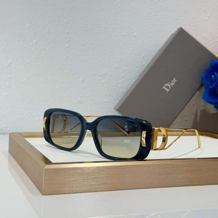 Picture of Dior Sunglasses _SKUfw79279351fw